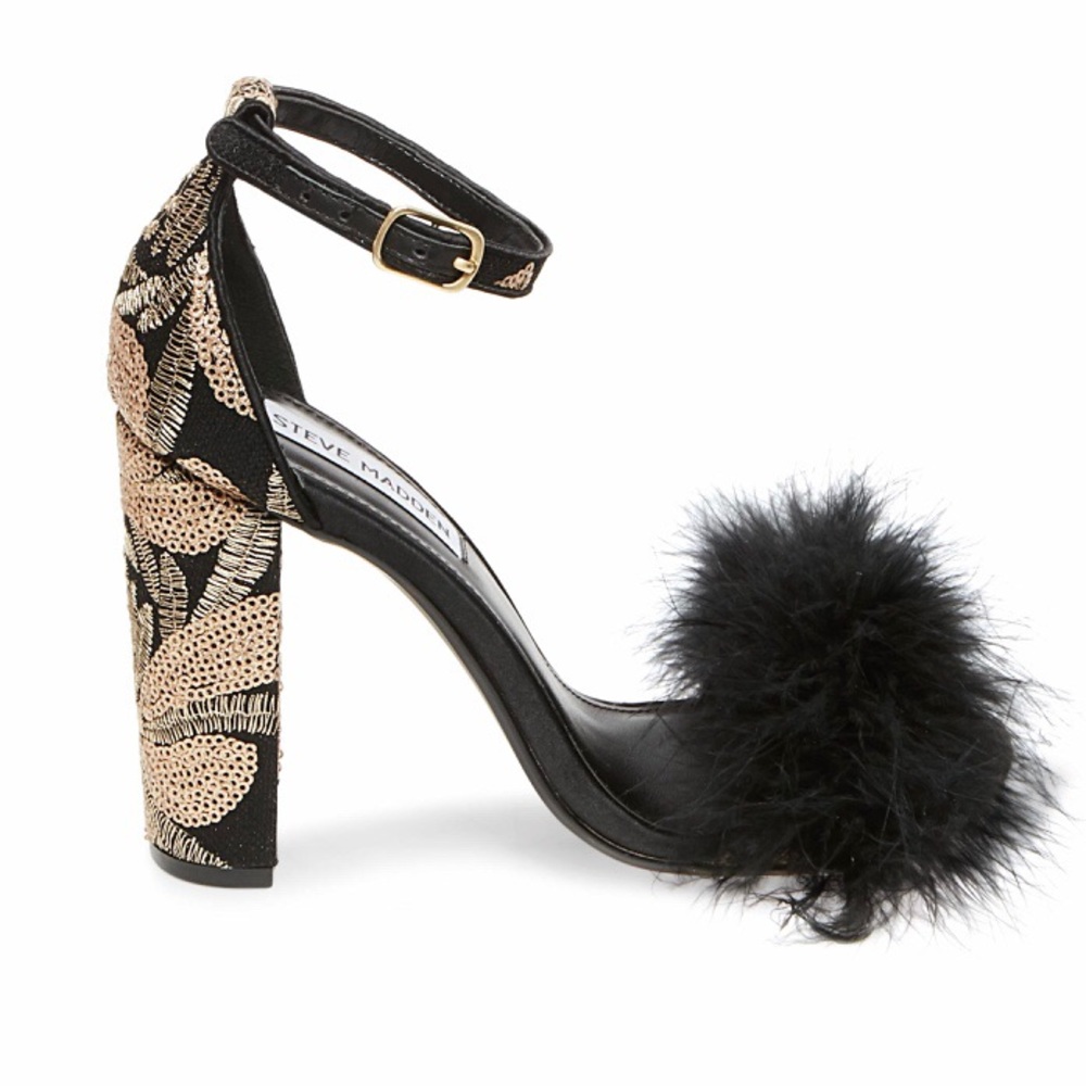 NIB Steve Madden Carabu Sandals Size 6